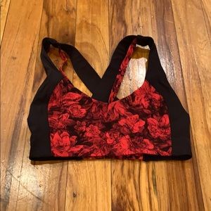 Lululemon sports bra